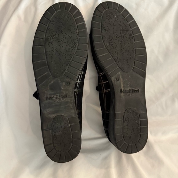 NWOT BeautiFeel Cella LR Flat - Picture 5 of 7